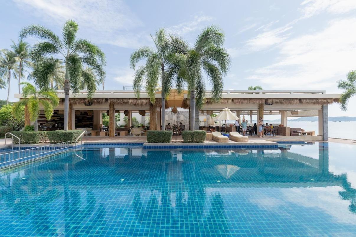 Poppy Beachfront Residence Rawai Chambre photo